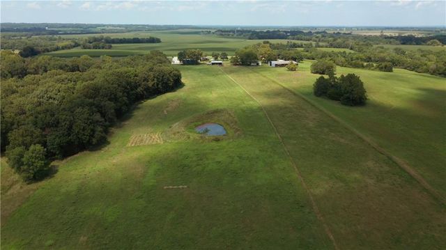 32485 W 399th Street, Osawatomie, KS 66064