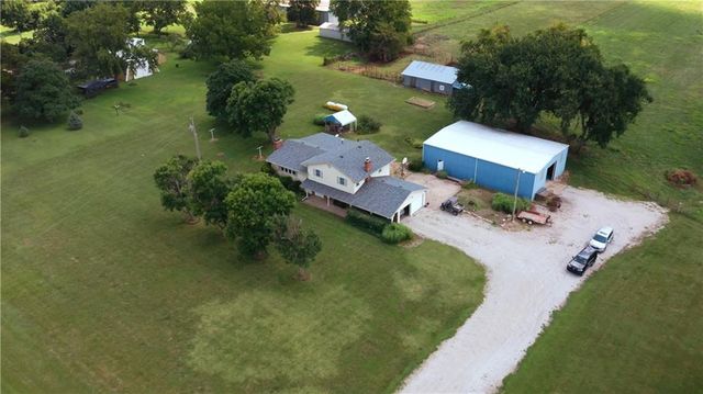 32485 W 399th Street, Osawatomie, KS 66064