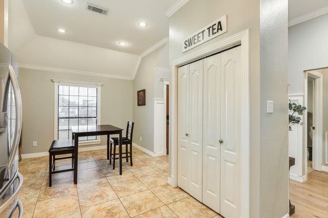 116 Bumelia Street, Lake Jackson, TX 77566