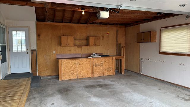 10 Lightwood Lane, Gates, NY 14606