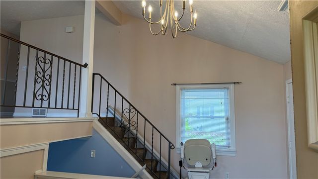 10 Lightwood Lane, Gates, NY 14606