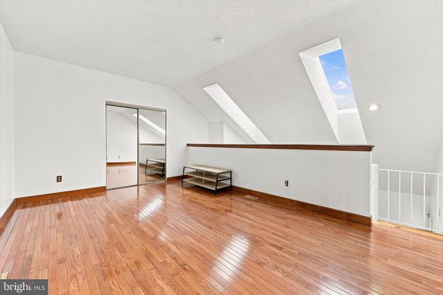 4703 B DUNBARTON RD, Mount Laurel, NJ 08054