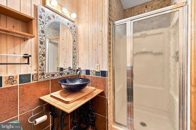 4703 B DUNBARTON RD, Mount Laurel, NJ 08054