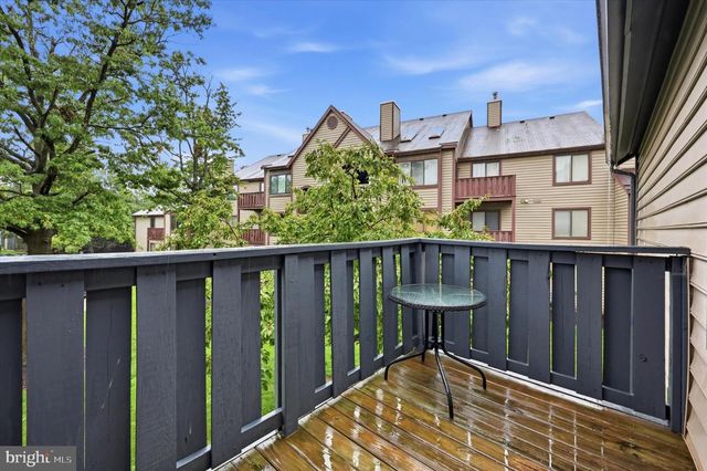 4703 B DUNBARTON RD, Mount Laurel, NJ 08054
