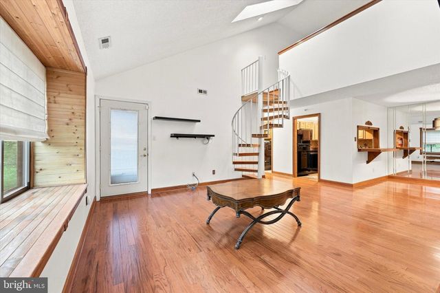 4703 B DUNBARTON RD, Mount Laurel, NJ 08054