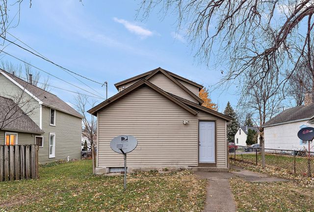 116 Sycamore Street E, Saint Paul, MN 55117