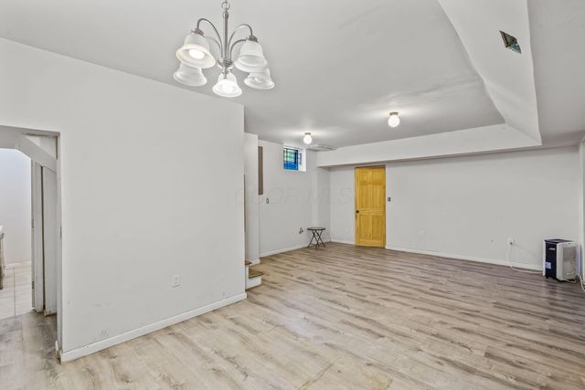 121 N Terrace Avenue, Columbus, OH 43204