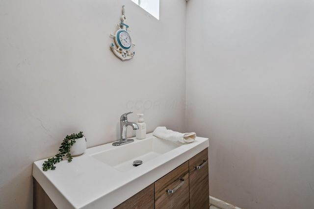 121 N Terrace Avenue, Columbus, OH 43204