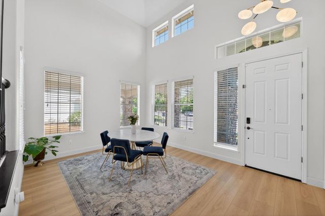 1959 Delafield Way, Sacramento, CA 95835