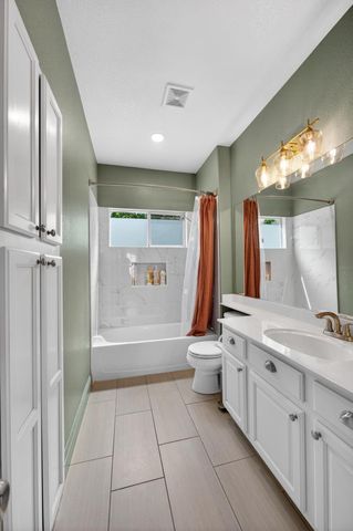 1959 Delafield Way, Sacramento, CA 95835