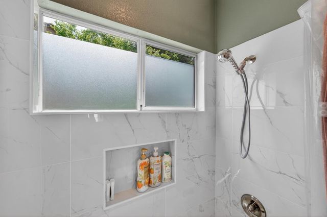 1959 Delafield Way, Sacramento, CA 95835