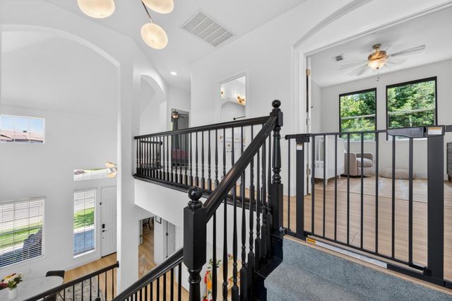 1959 Delafield Way, Sacramento, CA 95835