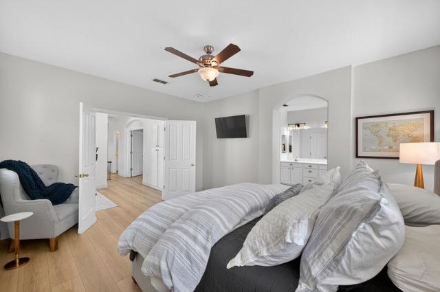 1959 Delafield Way, Sacramento, CA 95835