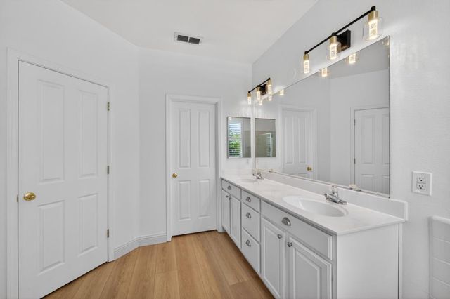 1959 Delafield Way, Sacramento, CA 95835