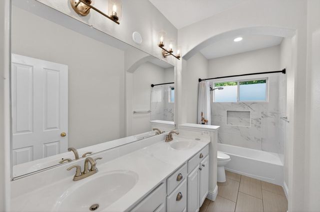 1959 Delafield Way, Sacramento, CA 95835