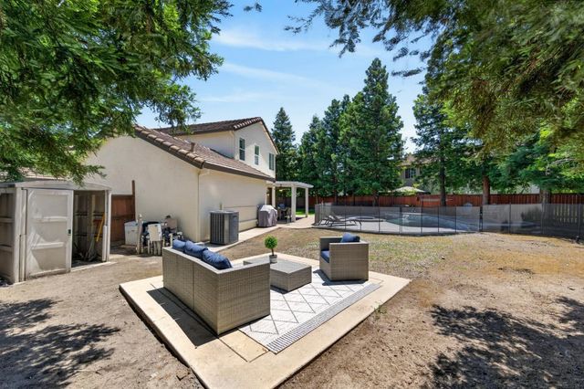 1959 Delafield Way, Sacramento, CA 95835