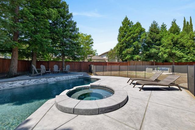 1959 Delafield Way, Sacramento, CA 95835