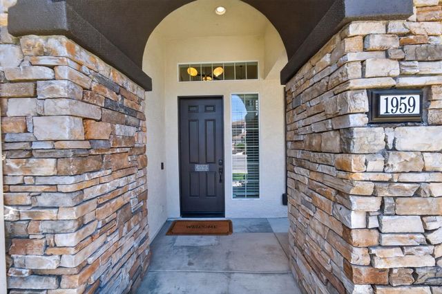 1959 Delafield Way, Sacramento, CA 95835