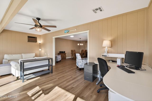 10137 W MOUNTAIN VIEW Road, Sun City, AZ 85351