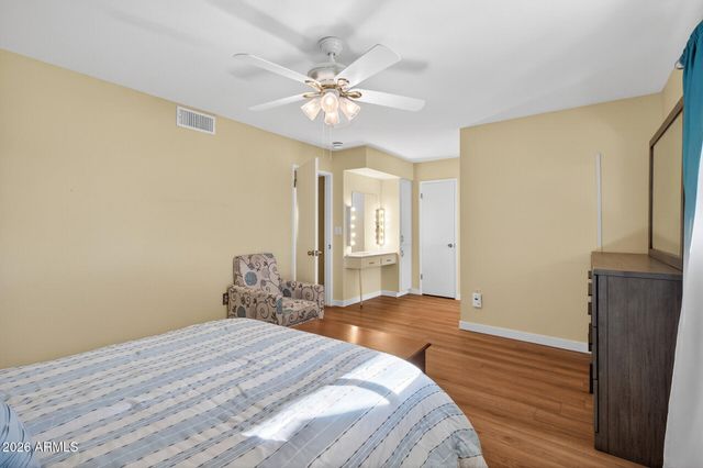 10137 W MOUNTAIN VIEW Road, Sun City, AZ 85351