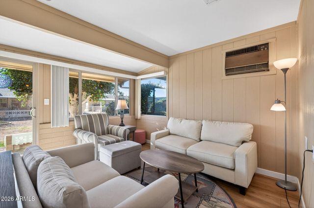 10137 W MOUNTAIN VIEW Road, Sun City, AZ 85351