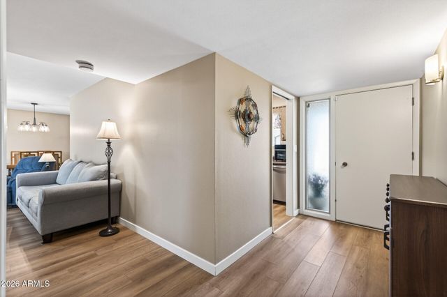 10137 W MOUNTAIN VIEW Road, Sun City, AZ 85351