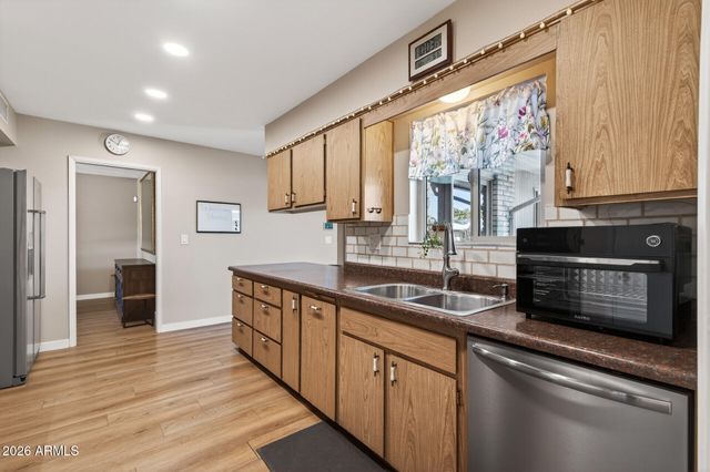 10137 W MOUNTAIN VIEW Road, Sun City, AZ 85351