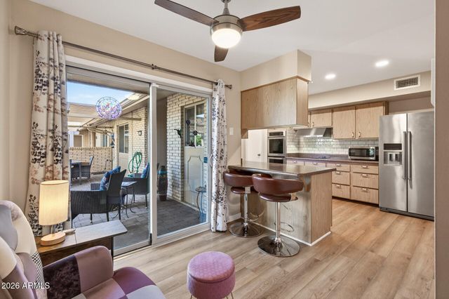 10137 W MOUNTAIN VIEW Road, Sun City, AZ 85351