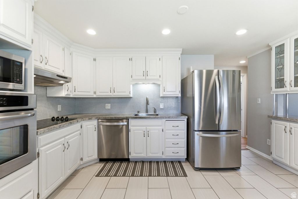 Image 11 of property listing at 2045 E 3110 S, Millcreek, UT 84109