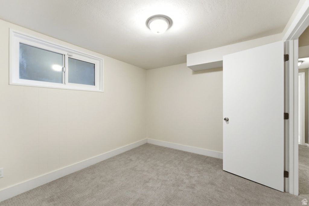 Image 23 of property listing at 2045 E 3110 S, Millcreek, UT 84109