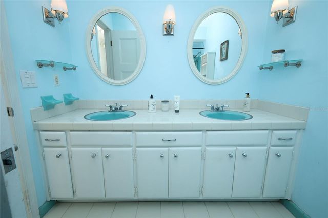 2136 MOHICAN TRAIL, Maitland, FL 32751