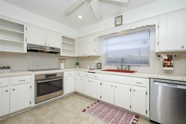 2136 MOHICAN TRAIL, Maitland, FL 32751