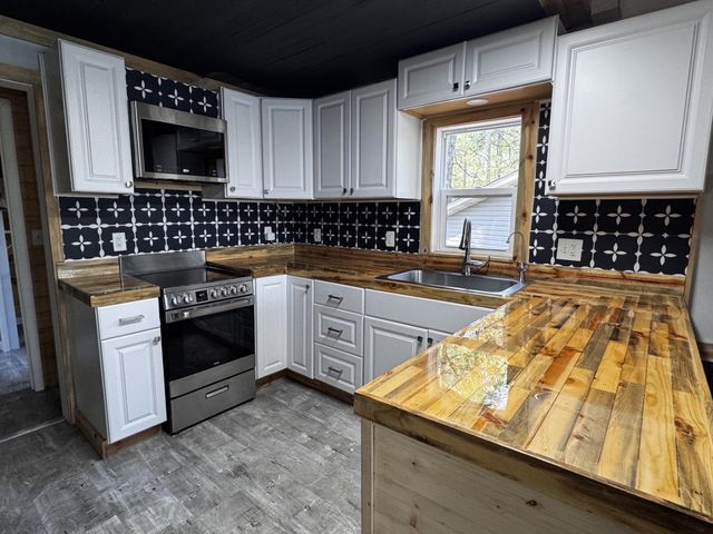 6274 Azalea Road, Motley, MN 56466