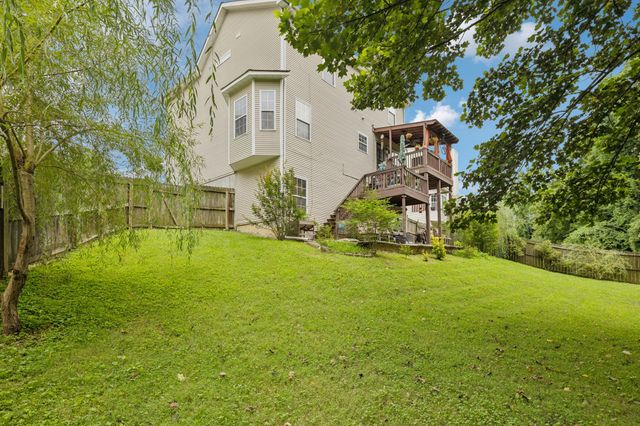 125 Kendall Park Dr, Nashville, TN 37217