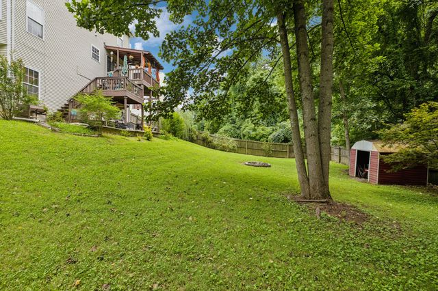 125 Kendall Park Dr, Nashville, TN 37217