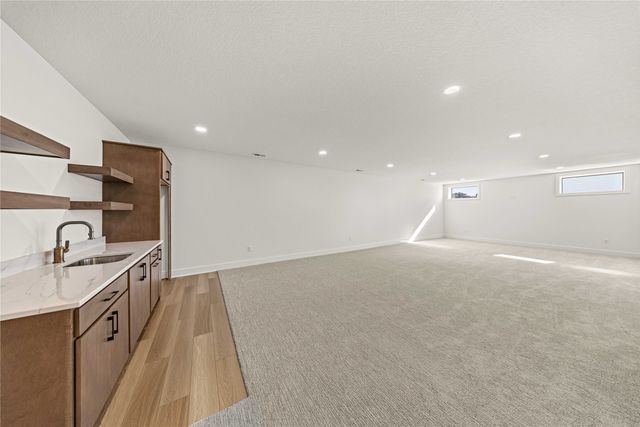 3057 NW Beechwood Drive, Grimes, IA 50111