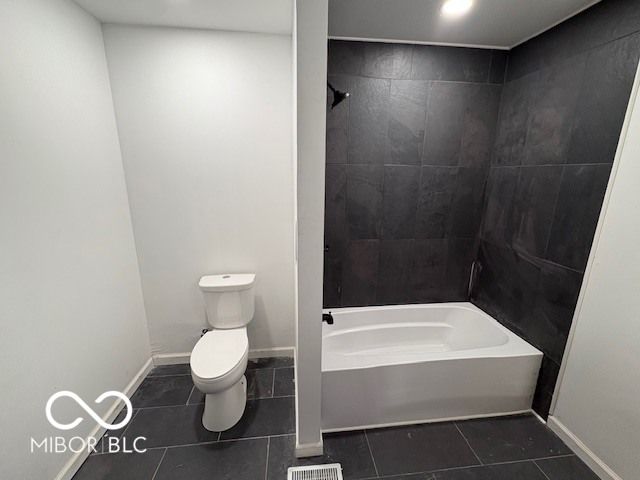 2300 W 9th Street, Muncie, IN 47302