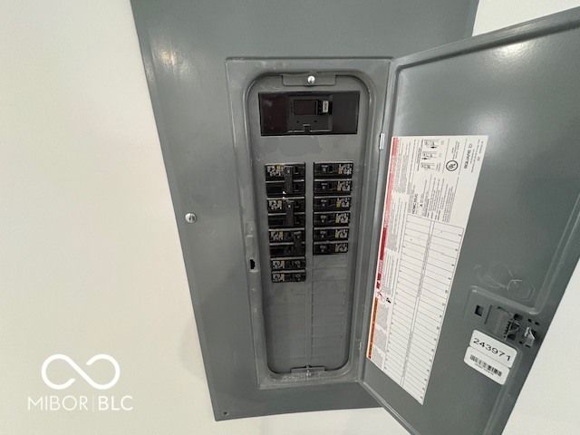 2300 W 9th Street, Muncie, IN 47302