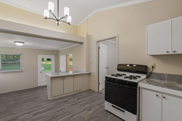 125 Tolar Cut Off, Columbia, MS 39429