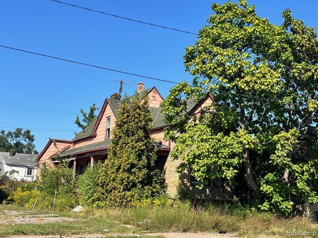 14445 E 7 Mile Road, Detroit, MI 48205