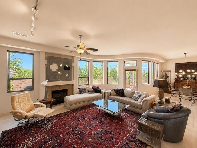 5308 Sacate Avenue NW, Albuquerque, NM 87120