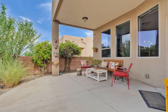 5308 Sacate Avenue NW, Albuquerque, NM 87120