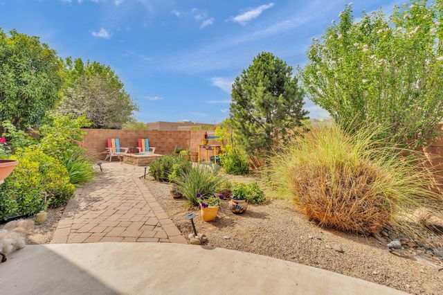 5308 Sacate Avenue NW, Albuquerque, NM 87120