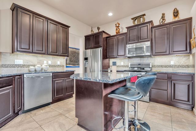 5308 Sacate Avenue NW, Albuquerque, NM 87120
