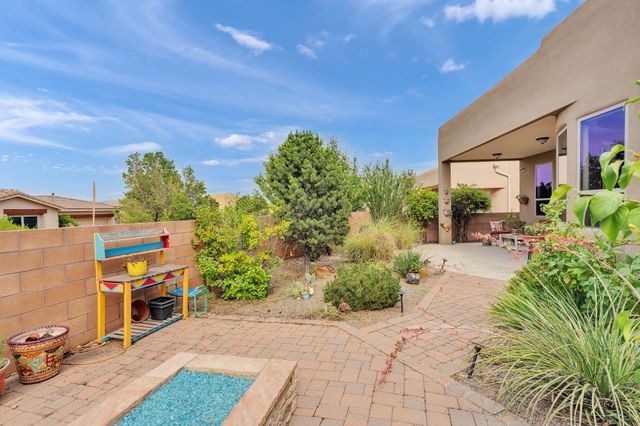 5308 Sacate Avenue NW, Albuquerque, NM 87120