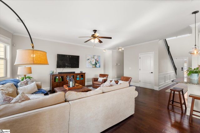 27 Wood Hollow Circle, Greer, SC 29650