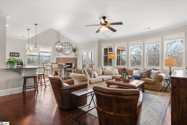 27 Wood Hollow Circle, Greer, SC 29650