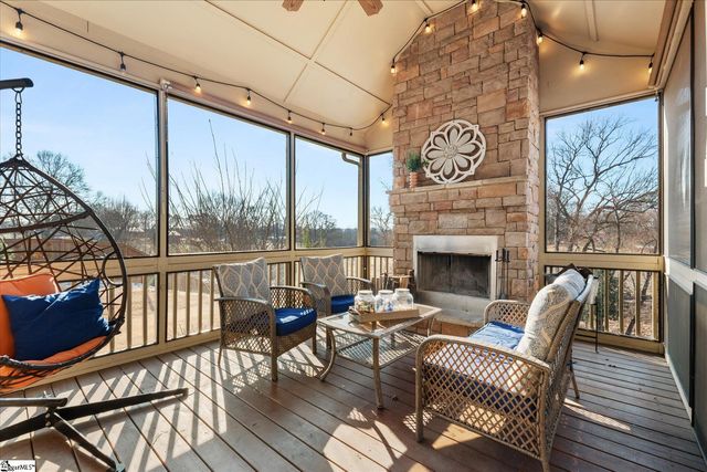 27 Wood Hollow Circle, Greer, SC 29650