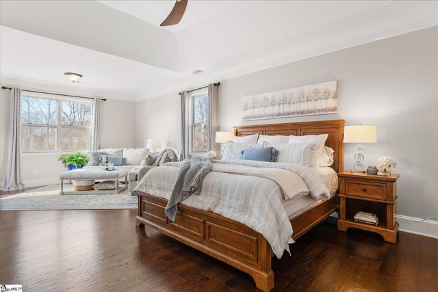 27 Wood Hollow Circle, Greer, SC 29650