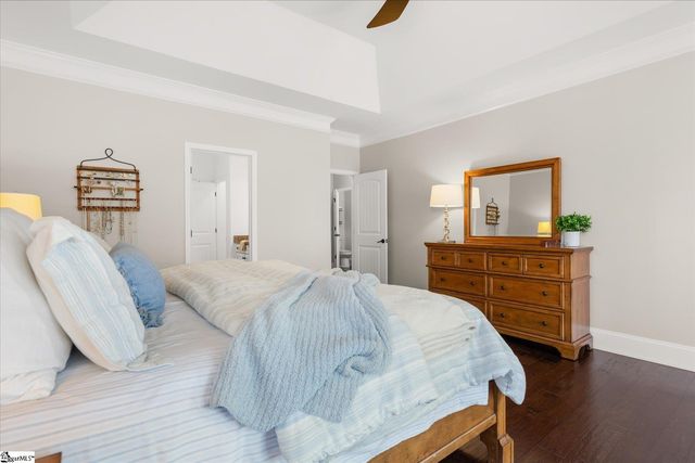 27 Wood Hollow Circle, Greer, SC 29650